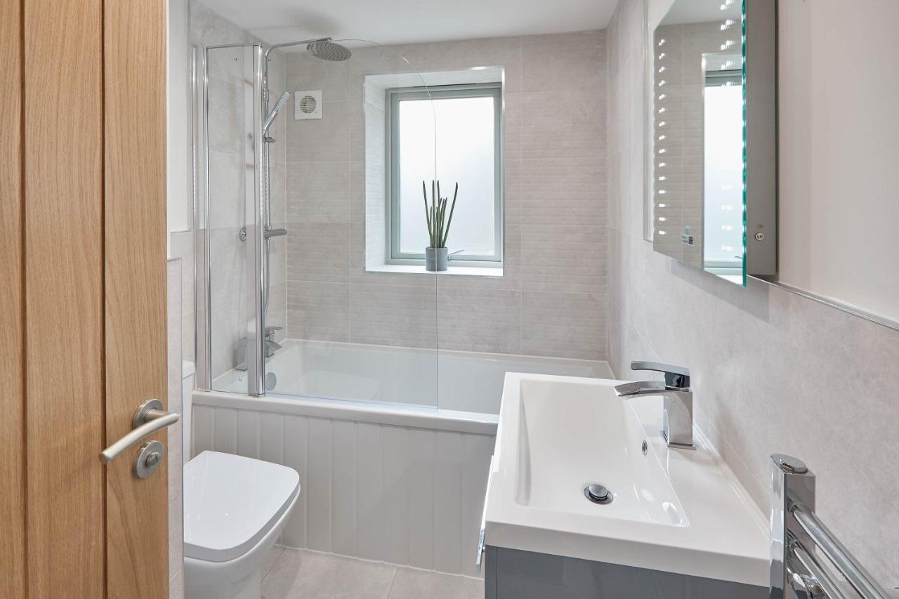 Host & Stay - Coastal Townhouse Whitby Exterior photo